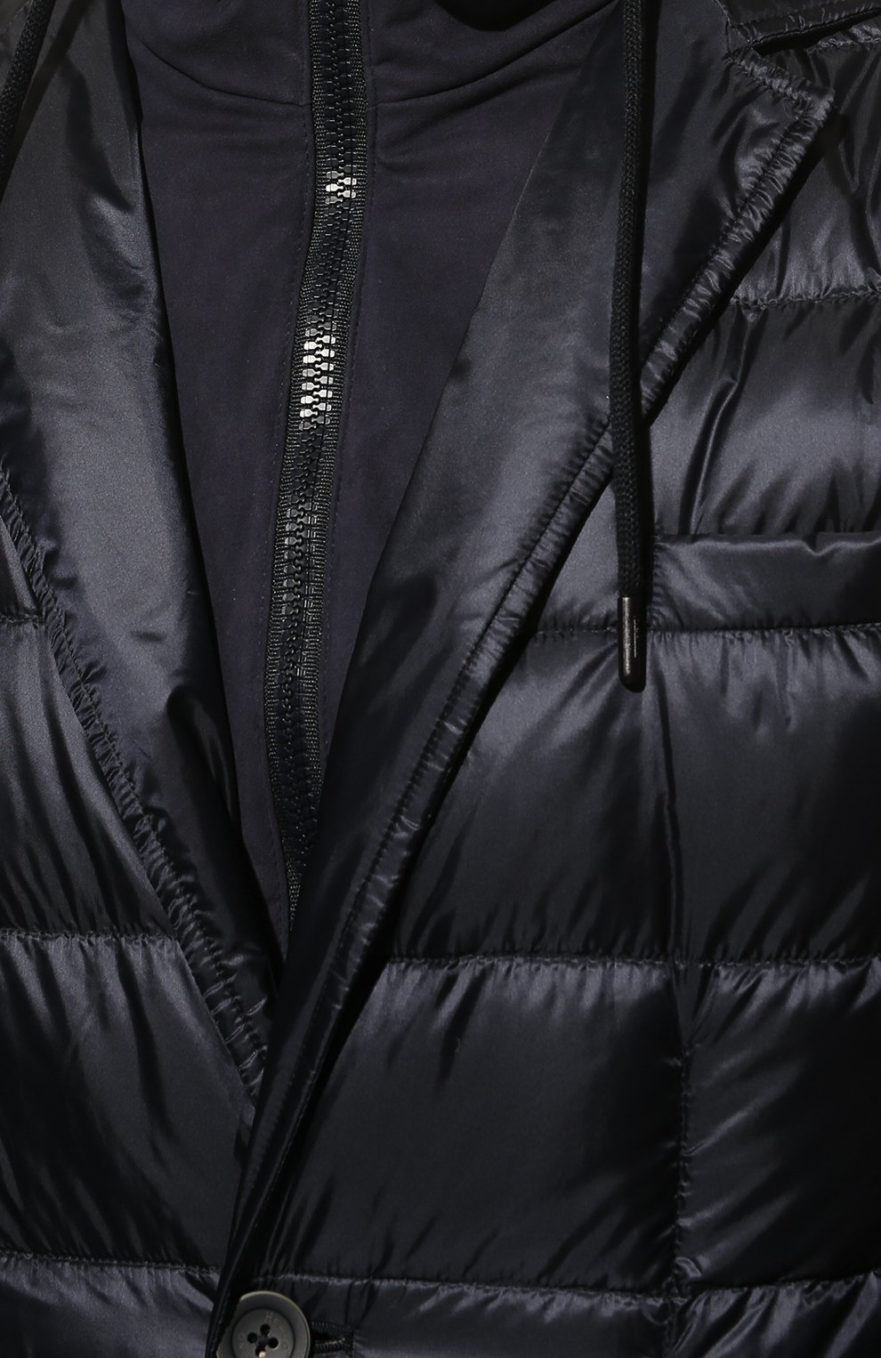 Мужская пуховая куртка HERNO темно-синего цвета, арт. PI00079UR/12020 | Фото 5 (Кросс-КТ: Куртка; Рукава: Длинные; Материал внешний: Синтетический материал; Мужское Кросс-КТ: Куртка-верхняя одежда; Материал подклада: Синтетический материал; Длина (верхняя одежда): Короткие; Материал утеплителя: Пух и перо; Стили: Кэжуэл)