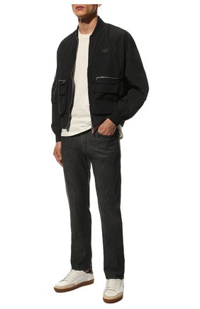 Мужские джинсы EMPORIO ARMANI темно-серого цвета, арт. 8N1J45/1D85Z | Фото 2 (Материал внешний: Хлопок; Длина (брюки, джинсы): Стандартные)