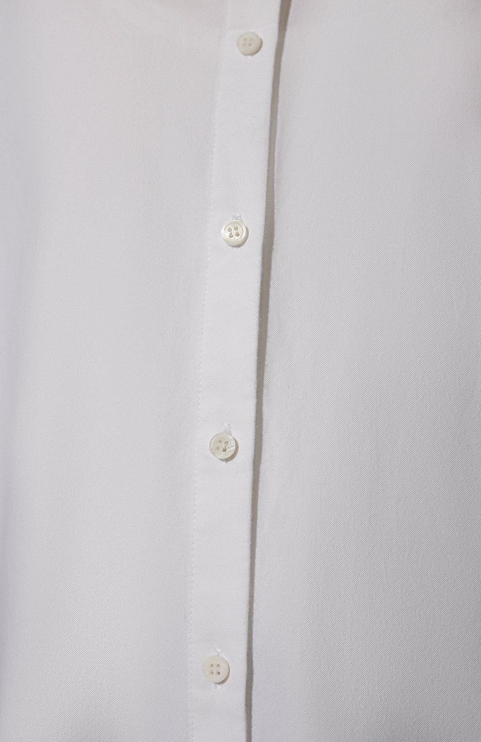 Женская хлопковая рубашка LA NEIGE белого цвета, арт. #CAS-12-LS | Фот о 5 (Рукава: Длинные; Принт: Без принта; Женское Кросс-КТ: Рубашка-одежда; Длина (для топов): Удлиненные; Материал внешний: Хлопок; Стили: Кэжуэл)
