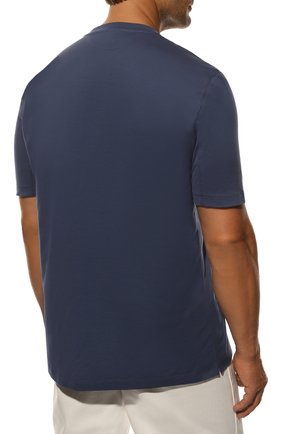 Мужская хлопковая футболка  BRUNELLO CUCINELLI темно-синего цвета, арт. M0T611308 | Фото 4 (Принт: Без принта; Рукава: Короткие; Длина (для топов): Стандартные; Материал внешний: Хлопок; Размерность: Маломерит; Стили: Кэжуэл)