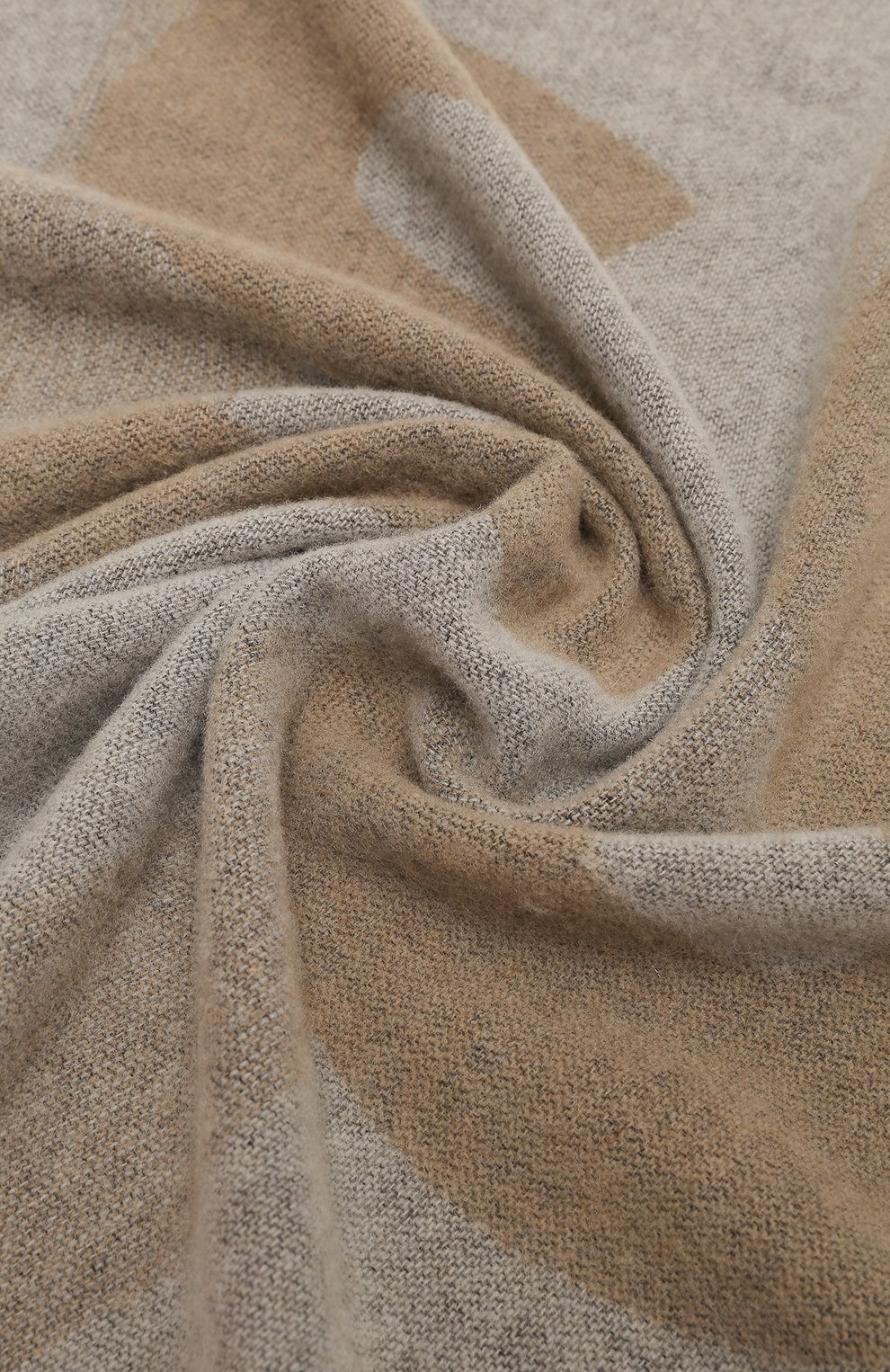 Женский шерстяной платок BOSS бежевого цвета, а�рт. 50480081 | Фото 3 (Материал: Текстиль, Шерсть)