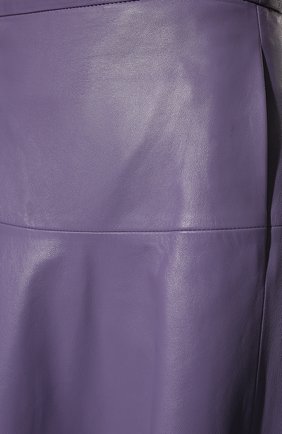 Женская кожаная юбка BATS сиреневого цвета, арт. FW22_S_2202 | Фото 5 (Стили: Гламурный; Женское Кросс-КТ: Юбка-одежда; Длина Ж (юбки, платья, шорты): Миди; Материал внешний: Натуральная кожа)