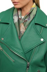 Женский платок cyrillic RADICAL CHIC зеленого цвета, арт. 450571.13.09 | Фото 2 (Принт: С принтом; Материал: Текстиль, Шерсть)