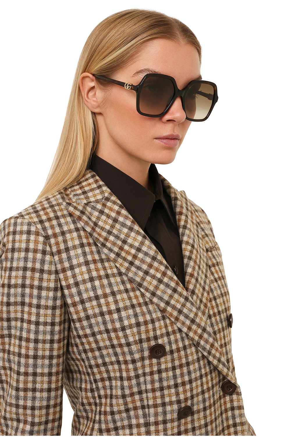 Женские солнцезащитные очки GUCCI коричневого цвета по цене 29950 руб., арт. GG1072S 002 | Фото 2 Женские солнцезащитные очки GUCCI коричневого цвета, арт. GG1072S 002 | Фото 2 (Материал: Пластик; Тип очков: С/з; Очки форма: Квадратные; Оптика Гендер: оптика-женское)