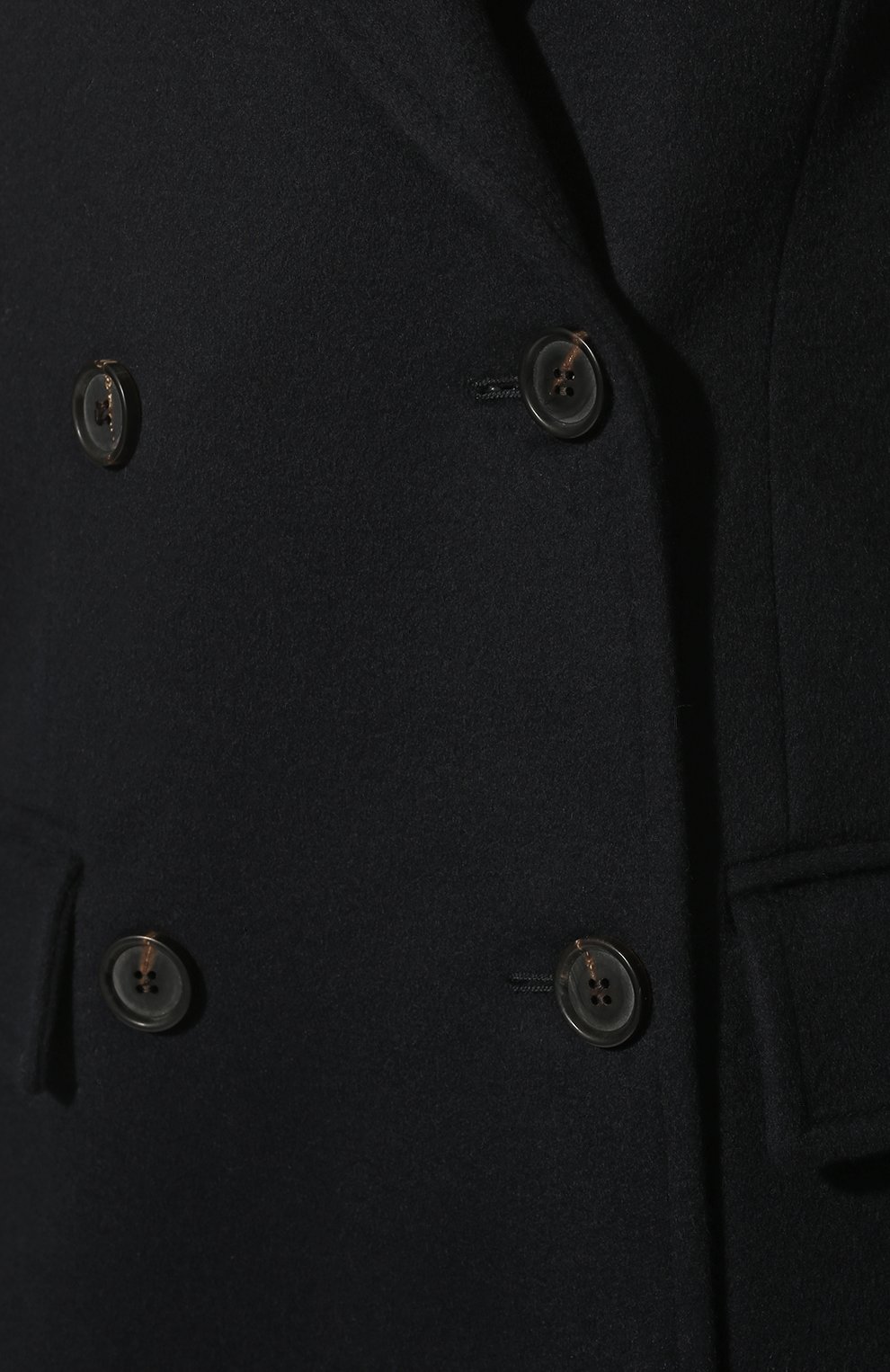 Женское пальто из шерсти и кашемира MIU MIU темно-синего цвета, арт. MS1894-W38-F0008 | Фото 5 (Материал внешний: Шерсть; Рукава: Длинные; Длина (верхняя одежда): До колена; 1-2-бортные: Двубортные; Стили: Кэжуэл)
