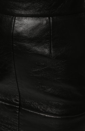 Женская кожаная юбка MIU MIU черного цвета, арт. MPD654-1SNT-F0002 | Фото 5 (Стили: Гранж; Женское Кросс-КТ: Юбка-одежда; Длина Ж (юбки, платья, шорты): Миди; Материал внешний: Натуральная кожа)