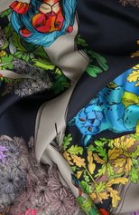 Женский шелковый платок jungle by night RADICAL CHIC разноцветного цвета, арт. 430461.07.02 | Фото 4 (Материал: Текстиль, Шелк; Принт: С принтом)