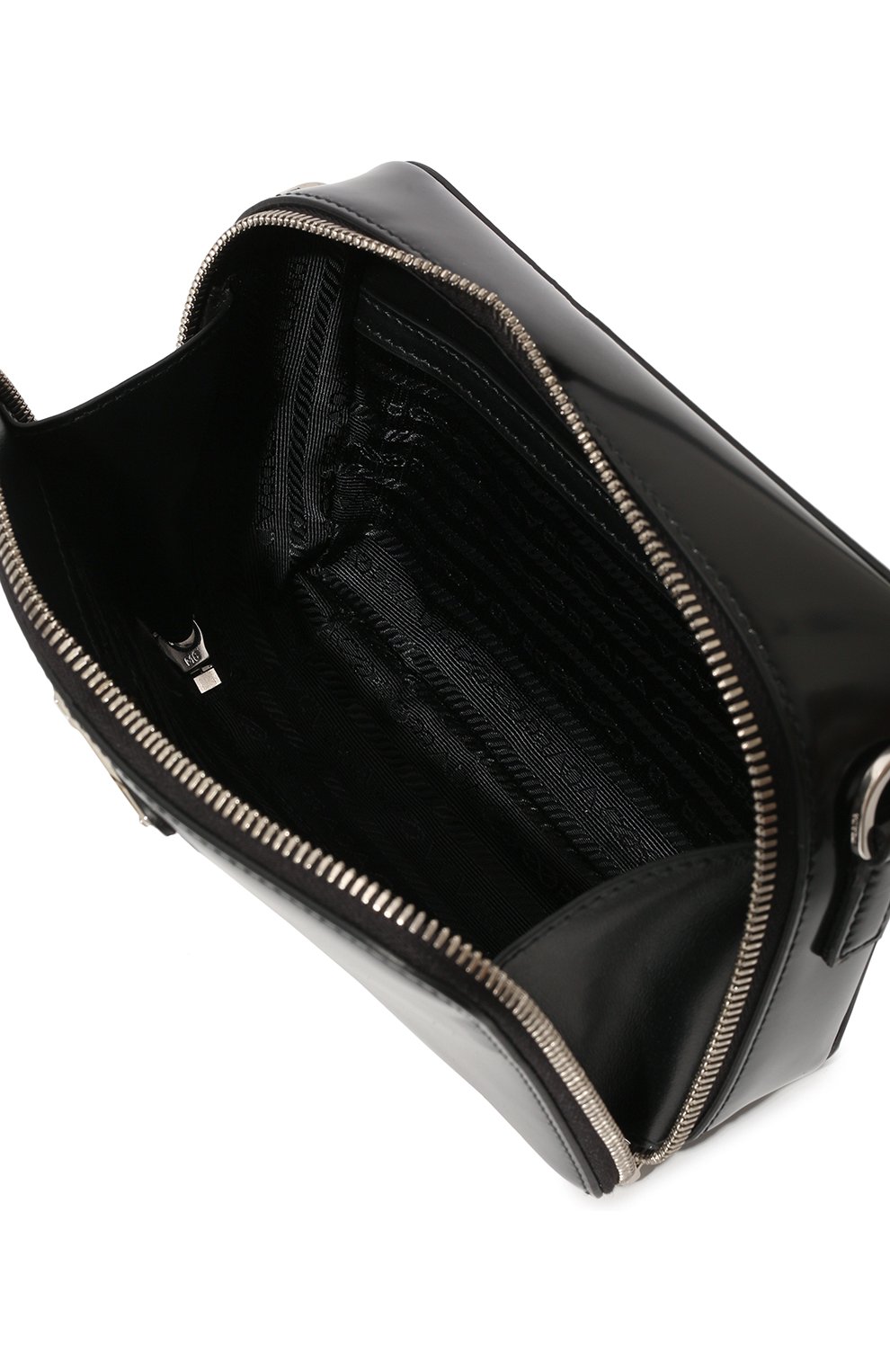 Мужская кожаная сумка PRADA черного цвета, арт. 2VH070-ZO6-F0002-ZMI | Фото 5 (Материал: Натуральная кожа; Размер: mini; Ремень/цепочка: На ремешке)