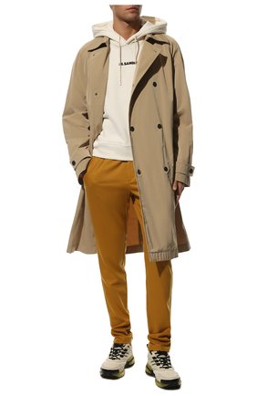 Мужские шерстяные брюки BERWICH желтого цвета, арт. SPIAGGIA RETR0/RD1800X | Фото 2 (Материал внешний: Шерсть; Материал подклада: Купро; Длина (брюки, джинсы): Стандартные; Случай: Повседневный; Стили: Кэжуэл)