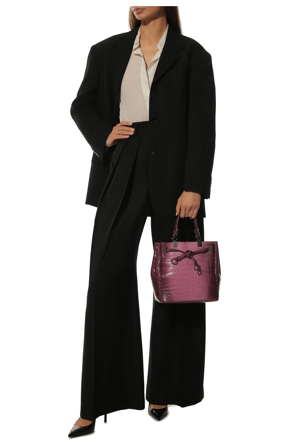 Женская сумка messenger small BOTTEGA VENETA розового цвета, арт. 420477/VL939 | Фото 8 (Материал: Экзотическая кожа; Сумки-технические: Сумки top-handle; Ремень/цепочка: На ремешке; Размер: small)