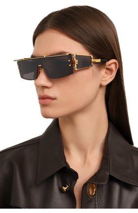 Женские солнцезащитные очки BALMAIN черного цвета, арт. BPS-127A | Фото 2 (Тип очков: С/з; Материал: Металл, Пластик; Кросс-КТ: С/з-унисекс; Очки форма: Маска, Прямоугольные; Оптика Гендер: оптика-унисекс)