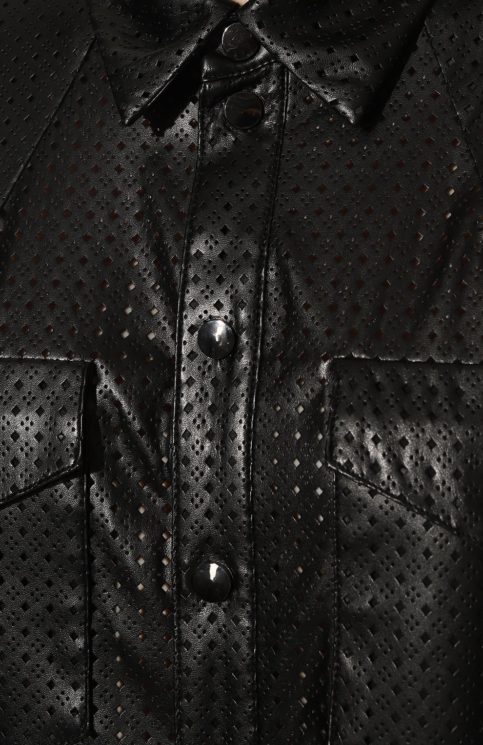 Женская рубашка из экокожи LIKE YANA черного цвета, арт. L1-30-052-7900/7 | Фото 5 (Рукава: Длинные; Стили: Гламурный; Принт: Без принта; Женское Кросс-КТ: Рубашка-одежда; Длина (для топов): Удлиненные; Материал внешний: Экокожа)