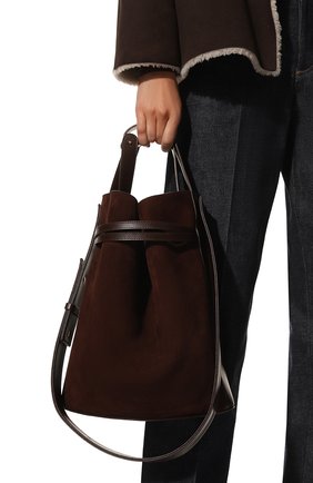 Женская сумка sigma NEOUS темно-коричневого цвета, арт. 00025B23A23 | Фото 2 (Сумки-технические: Сумки top-handle; Размер: medium; Материал: Натуральная кожа, Натуральная замша)