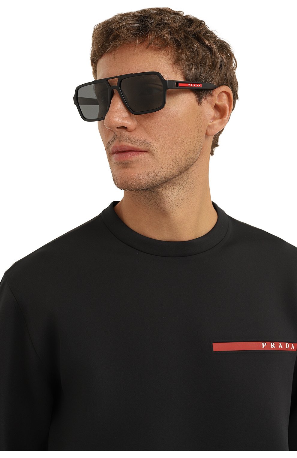 Мужские солнцезащитные очки PRADA черного цвета, арт. SPS01X-FDG0-FE02G-059 | Фото 2 (Кросс-КТ: С/з-мужское; Тип очков: С/з; Оптика Гендер: оптика-мужское)
