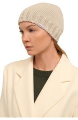 Женская шерстяная шапка WOOLRICH молочного цвета, арт. CFW0AC0174MR/UF0640 | Фото 2 (Материал: Текстиль, Шерсть)