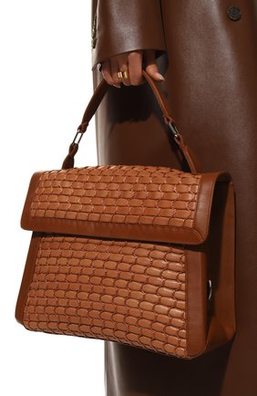 Женская сумка lunch bag RODO коричневого цвета по цене 0 руб., арт. B8615/869 | Фото 2 Женская сумка lunch bag RODO коричневого цвета, арт. B8615/869 | Фото 2 (Сумки-технические: Сумки top-handle; Размер: medium; Материал: Натуральная кожа)