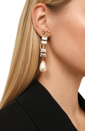 Женская клипсы DOLCE & GABBANA золотого цвета по цене 78700 руб., арт. WE08S4 W1111 | Фото 2 Женская клипсы DOLCE & GABBANA золотого цвета, арт. WE08S4 W1111 | Фото 2 (Женское Кросс-КТ: Клипсы-серьги; Материал: Металл)