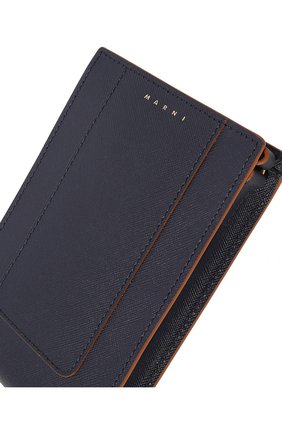 Кожаный чехол для iphone MARNI темно-синего цвета по цене 42350 руб., арт. TEM00023U0/LV520 | Фото 2 Кожаный чехол для iphone MARNI темно-синего цвета, арт. TEM00023U0/LV520 | Фото 2 (Женское Кросс-КТ: Кожа iPhone; Материал: Натуральная кожа)