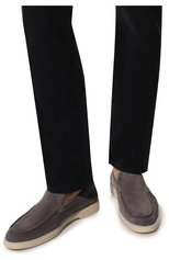Мужские замшевые лоферы SANTONI темно-серого цвета, арт. MGYG15996TICBSVUG62 | Фото 3 (Материал внутренний: Натуральная кожа; Материал внешний: Замша; Стили: Кэжуэл)