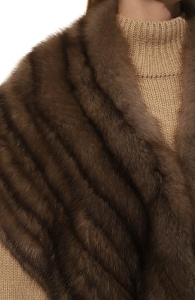 Женская пелерина из меха соболя KUSSENKOVV коричневого цвета, арт. 553600005027 | Фото 5 (Женское Кросс-КТ: Мех; Материал внешний: Натуральный мех; Стили: Классический)