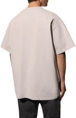 Мужская хлопковая футболка TRUSSARDI светло-бежевого цвета, арт. 52T00677-1T006160 | Фото 4 (Рукава: Короткие; Принт: С принтом; Длина (для топов): Удлиненные; Материал внешний: Хлопок; Стили: Кэжуэл)