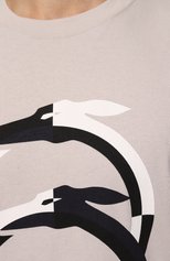 Мужская хлопковая футболка TRUSSARDI светло-бежевого цвета, арт. 52T00677-1T006160 | Фото 5 (Рукава: Короткие; Принт: С принтом; Длина (для топов): Удлиненные; Материал внешний: Хлопок; Стили: Кэжуэл)