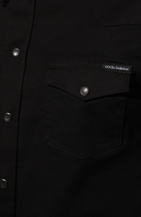 Мужская джинсовая рубашка DOLCE & GABBANA черного цвета, арт. G5JC8D/G8GW6 | Фото 5 (Воротник: Кент; Рукава: Длинные; Рубашки М: Regular Fit; Манжеты: На кнопках; Кросс-КТ: Деним; Случай: Повседневный; Длина (для топов): Стандартные; Материал внешний: Хлопок, Деним; Принт: Однотонные; Стили: Кэжуэл)