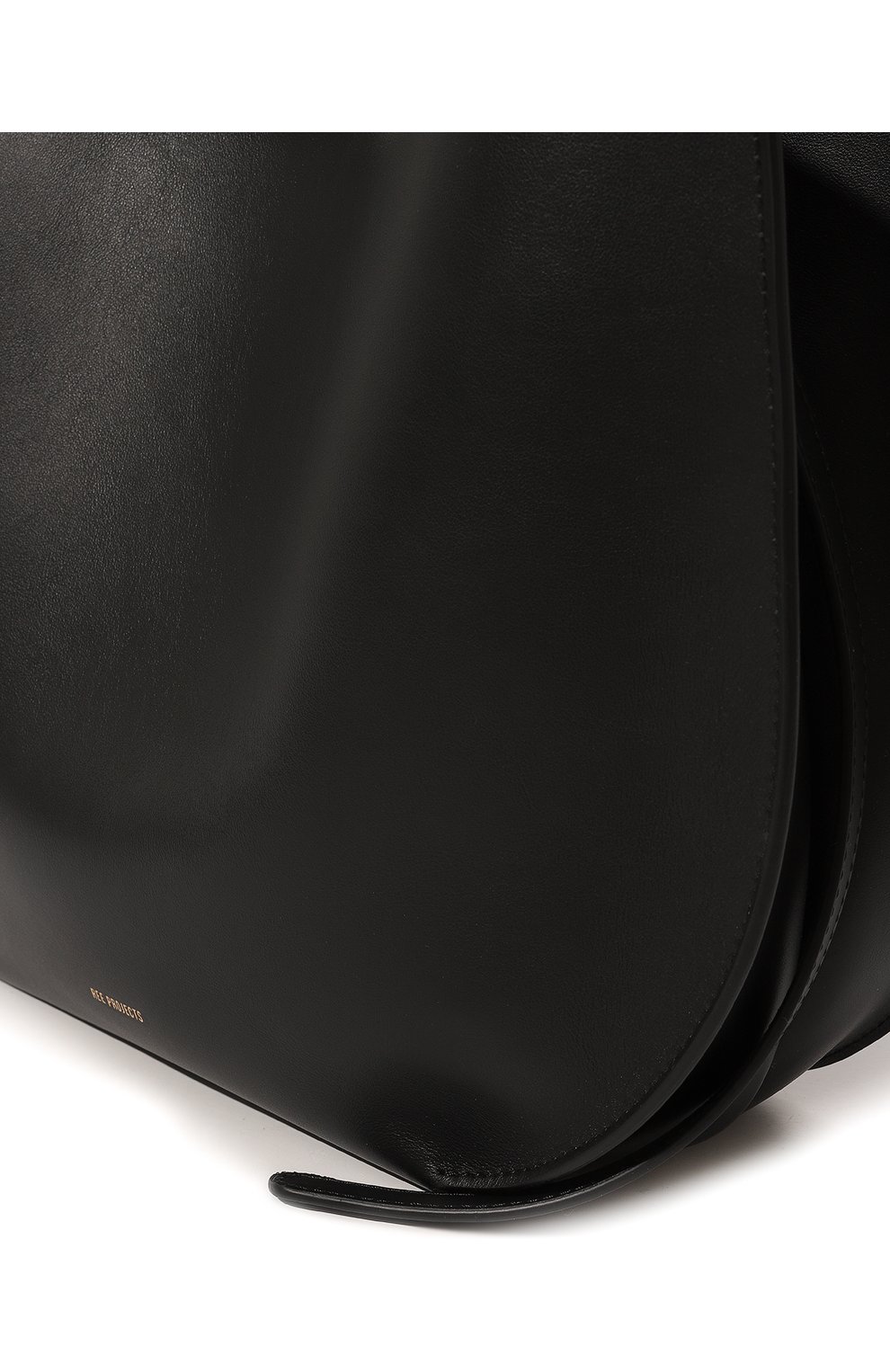 Женская сумка helene REE PROJECTS черного цвета, арт. AW22/HEH01SC | Фото 3 (Сумки-технические: Сумки-шопперы; Размер: medium; Материал: Натуральная кожа; Ремень/цепочка: На ремешке)
