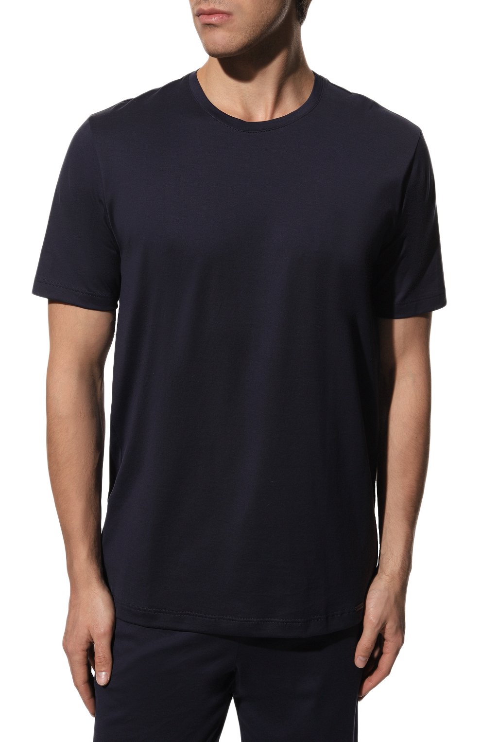 Мужская хлопковая футболка HANRO темно-синего цвета, арт. 075430. | Фото 3 (Кросс-КТ: домашняя одежда; Рукава: Короткие; Длина (для топов): Удлиненные; Материал внешний: Хлопок)