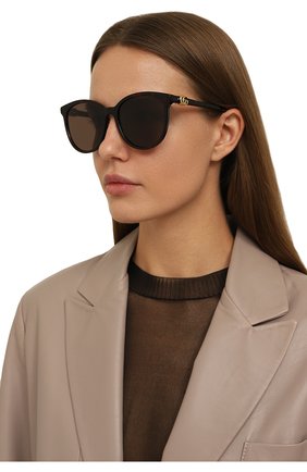 Женские солнцезащитные очки GUCCI коричневого цвета, арт. GG1180SK 004 | Фото 2 (Материал: Пластик; Тип очков: С/з; Оптика Гендер: оптика-женское; Очки форма: Круглые)