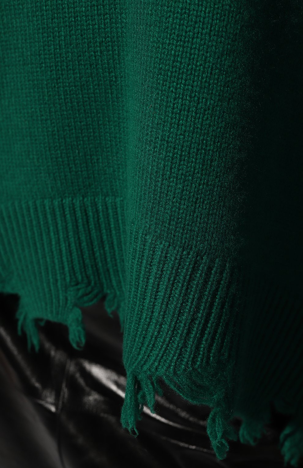 Женский кашемировый свитер ADDICTED зеленого цвета, арт. MK890 | Фото 5 (Женское Кросс-КТ: Свитер-одежда; Материал внешний: Шерсть, Кашемир; Рукава: Длинные; Длина (для топов): Стандартные; Стили: Гранж)