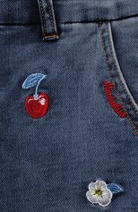 Детские джинсы MONNALISA синего цвета, арт. 19A400 | Фото 3 (Детали: Декор; Материал внешний: Хлопок)