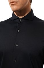 Мужская хлопковая рубашка VAN LAACK темно-синего цвета, арт. PER-L/180031 | Фото 5 (Манжеты: На пуговицах; Рукава: Длинные; Рубашки М: Regular Fit; Воротник: Акула; Случай: Повседневный; Длина (для топов): Стандартные; Материал внешний: Хлопок; Принт: Однотонные; Стили: Кэжуэл)