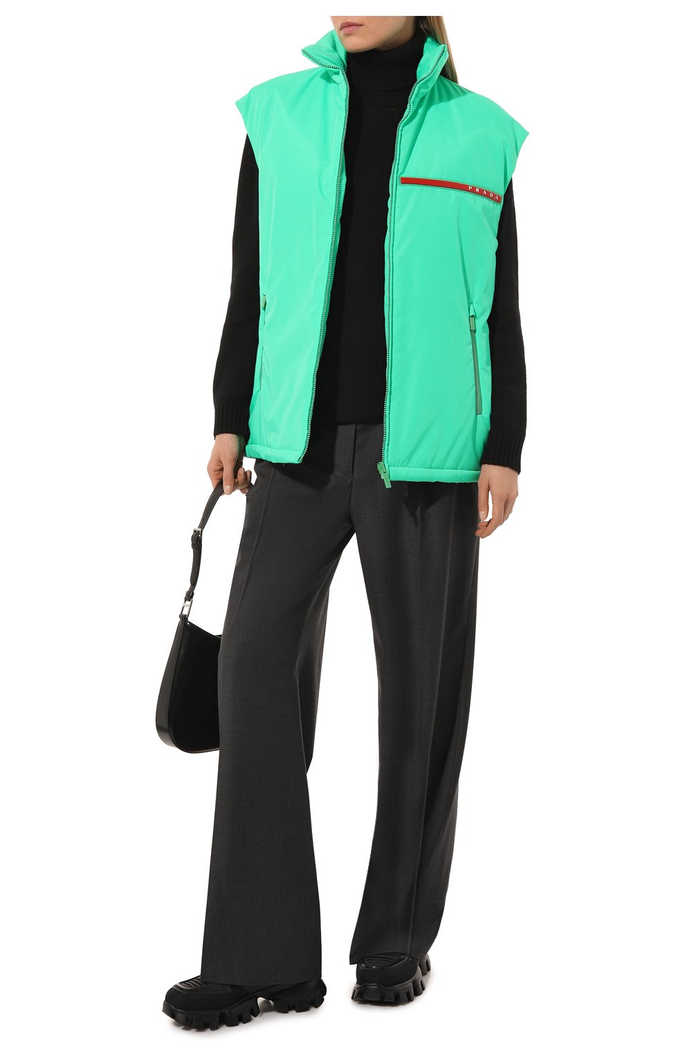 Женский жилет prada linea rossa PRADA зеленого цвета, арт. 29Z474-1SMH-F0XO4-182 | Фото 2 (Кросс-КТ: Куртка; Материал внешний: Синтетический материал; Стили: Спорт-шик; Длина (верхняя одежда): Короткие)