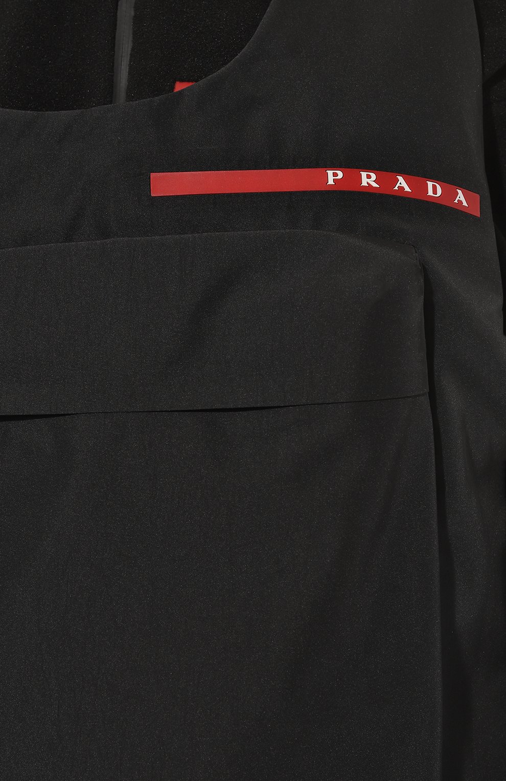 Женский жилет prada linea rossa PRADA черного цвета, арт. 291787-1V94-F0002-201 | Фото 5 (Кросс-КТ: Куртка; Материал внешний: Синтетический материал; Стили: Спорт-шик; Длина (верхняя одежда): Короткие)