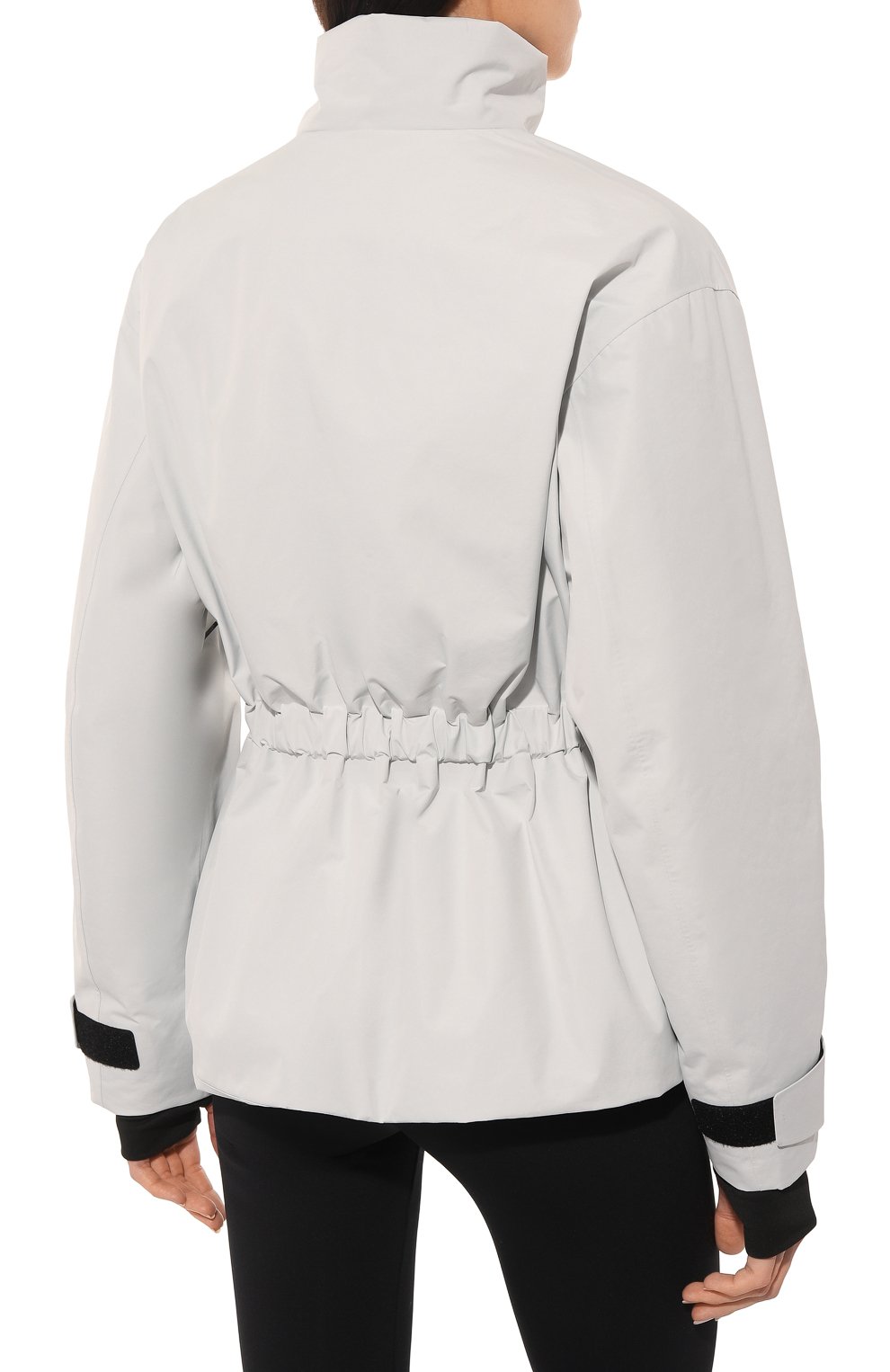 Женская куртка prada linea rossa PRADA светло-серого цвета, арт. 291948-1XV1-F0K74-202 | Фото 4 (Кросс-КТ: Куртка; Рукава: Длинные; Женское Кросс-КТ: Куртка-спорт; Материал внешний: Синтетический материал; Стили: Спорт-шик; Длина (верхняя одежда): Короткие)