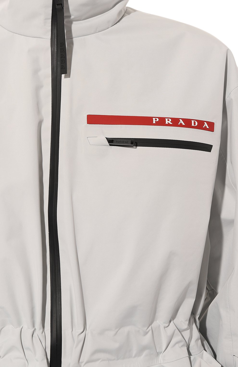 Женская куртка prada linea rossa PRADA светло-серого цвета, арт. 291948-1XV1-F0K74-202 | Фото 5 (Кросс-КТ: Куртка; Рукава: Длинные; Женское Кросс-КТ: Куртка-спорт; Материал внешний: Синтетический материал; Стили: Спорт-шик; Длина (верхняя одежда): Короткие)