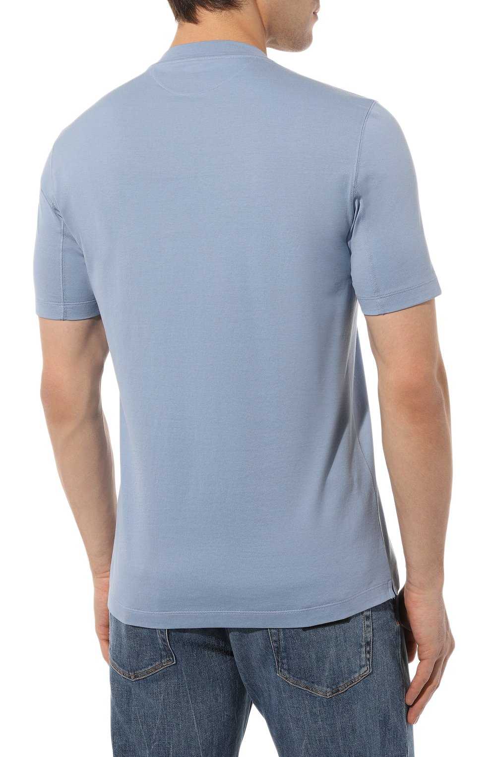 Мужская хлопковая футболка  BRUNELLO CUCINELLI голубого цвета, арт. M0T611308 | Фото 4 (Принт: Без принта; Рукава: Короткие; Длина (для топов): Стандартные; Материал внешний: Хлопок; Размерность: Маломерит; Стили: Кэжуэл)