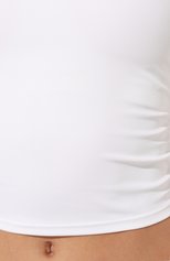 Женский топ DAILY REMINDER белого цвета, арт. T014-WH | Фото 5 (Рукава: Короткие; Материал внешний: Синтетический материал; Длина (для топов): Укороченные; Стили: Минимализм)