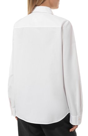 Женская хлопковая рубашка JIL SANDER белого цвета, арт. J04DL0003/J45001 | Фото 4 (Рукава: Длинные; Принт: Без принта; Женское Кросс-КТ: Рубашка-одежда; Длина (для топов): Удлиненные; Материал внешний: Хлопок; Стили: Кэжуэл)