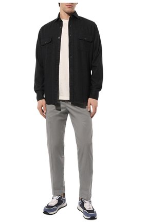 Мужские хлопковые брюки KITON светло-серого цвета, арт. UFPPEJ0730B | Фото 2 (Материал внешний: Хлопок; Длина (брюки, джинсы): Стандартные)