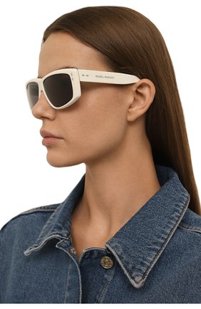 Женские солнцезащитные очки ISABEL MARANT белого цвета, арт. IM0106 SZJ | Фото 2 (Тип очков: С/з; Оптика Гендер: оптика-женское; Очки фо рма: Маска)
