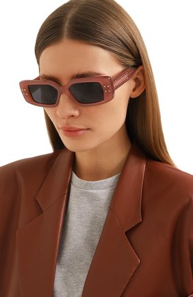 Женские солнцезащитные очки VALENTINO розового цвета, арт. VLS-108C | Фото 2 (Тип очков: С/з; Оптика Гендер: оптика-женское; Очки форма: Прямоугольные)