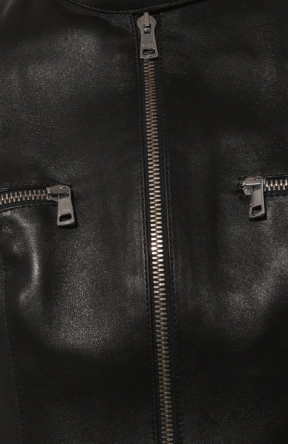 Женская кожаная куртка GUCCI черного цвета, арт. 677346 XNAQC | Фото 5 (Кросс-КТ: Куртка; Рукава: Длинные; Стили: Гламурный; Материал внешний: Натуральная кожа; Женское Кросс-КТ: Замша и кожа; Длина (верхняя одежда): Короткие)