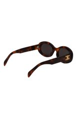 Женские солнцезащитные очки CELINE EYEWEAR темно-коричневого цвета, арт. CL40194U 53A | Фото 4 (Материал: Пластик; Тип очков: С/з; Оптика Гендер: оптика-женское; Очки форма: Овальные)