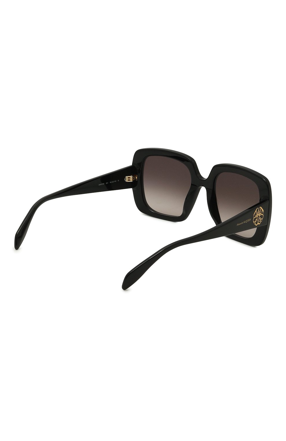 Женские солнцезащитные очки ALEXANDER MCQUEEN черного цвета, арт. AM0378S 001 | Фото 4 (Тип очков: С/з; Очки форма: Квадратные; Оптика Гендер: оптика-женское)