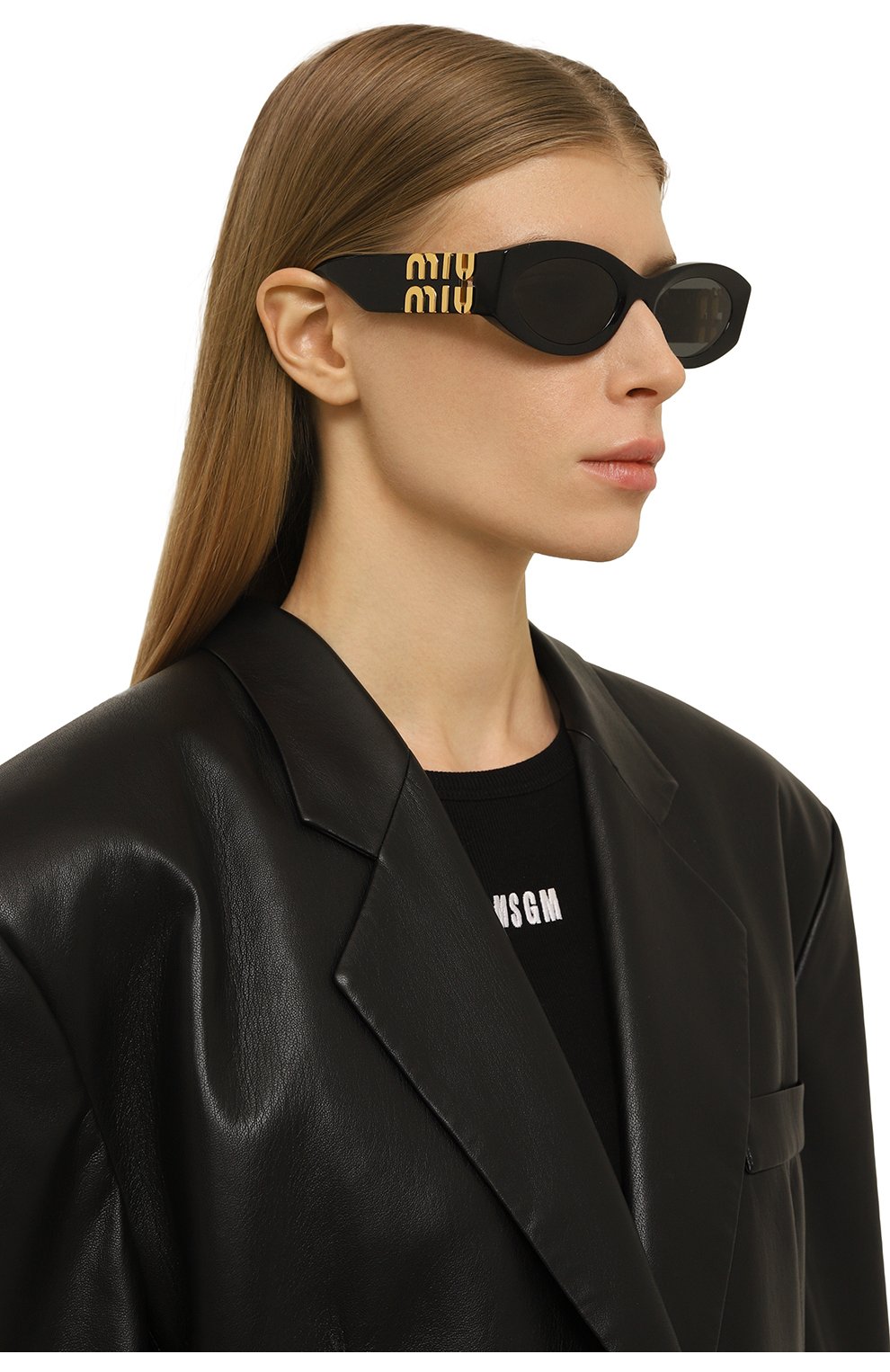 Женские солнцезащитные очки MIU MIU черного цвета, арт. 11WS-1AB5S0 | Фото 2 (Материал: Пластик; Тип очков: С/з; Оптика Гендер: оптика-женское; Очки форма: Овальные)