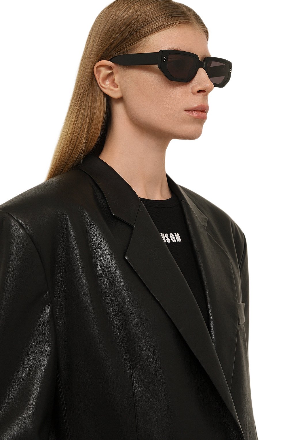 Женские солнцезащитные очки MCQ черного цвета, арт. MQ0362S 001 | Фото 2 (Тип очков: С/з; Оптика Гендер: оптика-женское; Очки форма: Cat-eye, Прямоугольные)
