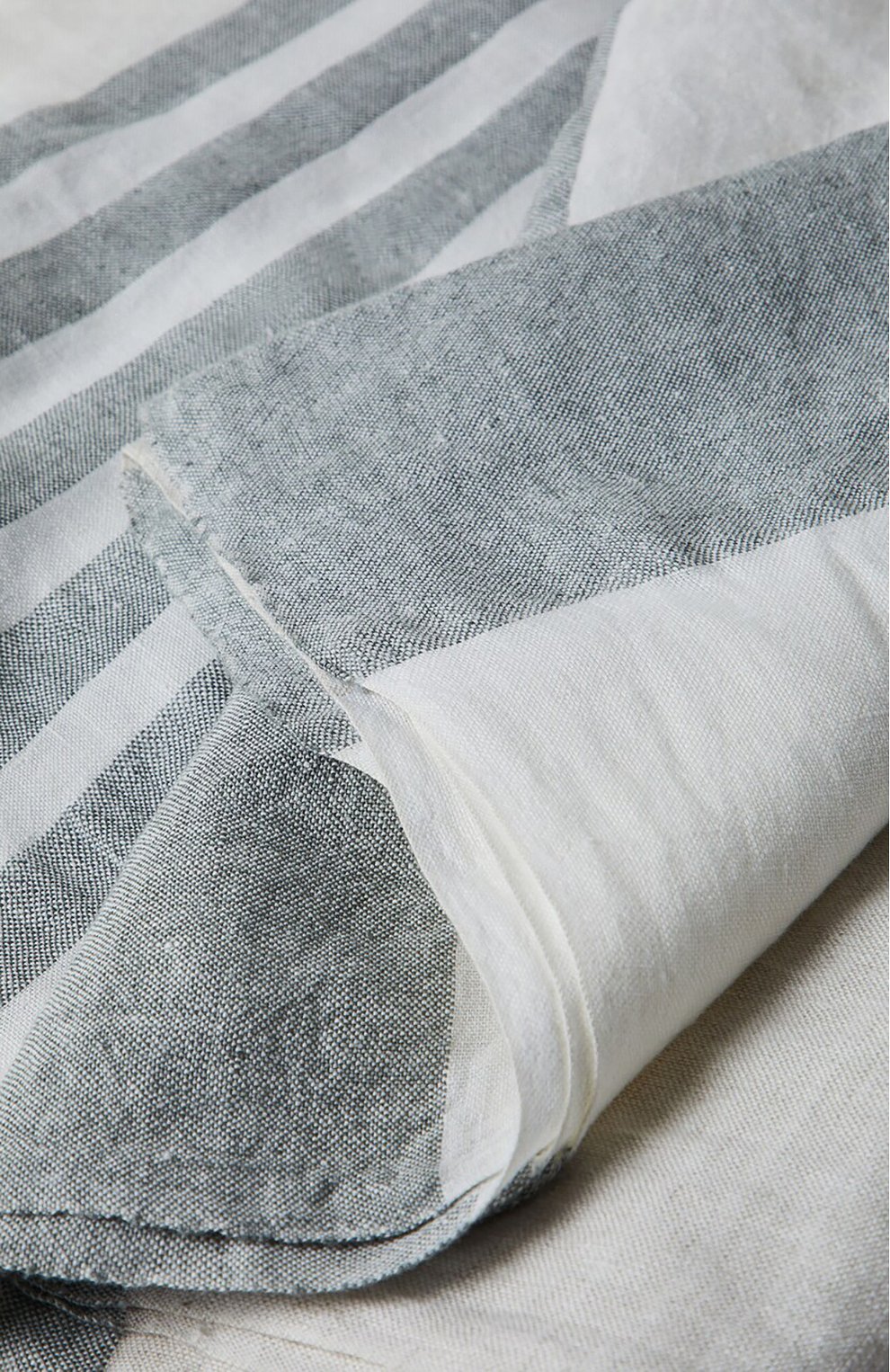 Льняное полотенце BRUNELLO CUCINELLI серого цвета, арт. MLPLEARB01 | Фото 3
