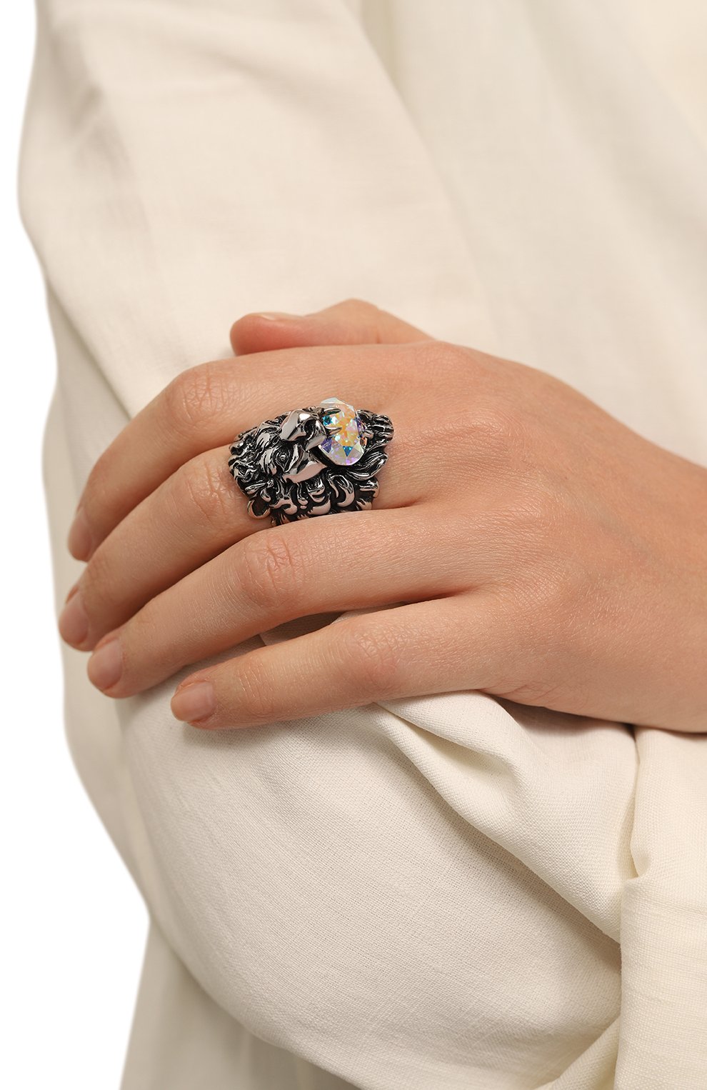Женское кольцо GUCCI серебряного цвета, арт. 402763 J3F42 | Фото 2 (Материал: Металл)